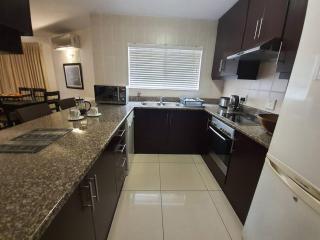 12 Glitter Bay 3 bedroom beach front sea view apartment - Durban - 2