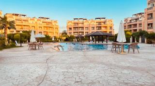 Amazing standalone Villa with 4 master rooms, private Garden, and pool - 3
