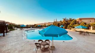Amazing standalone Villa with 4 master rooms, private Garden, and pool - 1