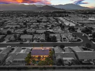 Relaxing Desert Getaway - 3BR, Pool, Hot Tub - Indio - 1