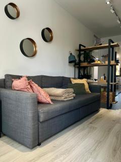 Air-conditioned Elisa Apartment with spacious sunroof lounge and swimming pool - 2