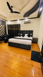Hotel Hayat Palace Gulberg - Lahore - 1