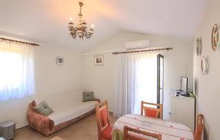 1 Bedroom Cozy Apartment In Nin - Nin - 8
