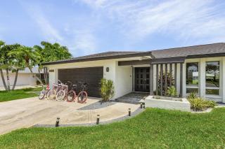 Gulf Access, Heated Pool, Bicycles - Villa Ruby's Coastal Getaway - Cape Coral - 8