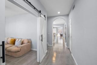 Chic, Spacious 5BD Desert Oasis - Indio - 5