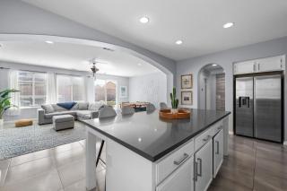Chic, Spacious 5BD Desert Oasis - Indio - 4