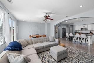 Chic, Spacious 5BD Desert Oasis - Indio - 3
