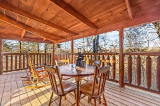 Secluded, private, romantic Four Bears cabin - Sevierville - 3
