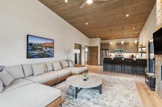 Mara Luxury Cabins- Ponderosa - Hamilton - 4
