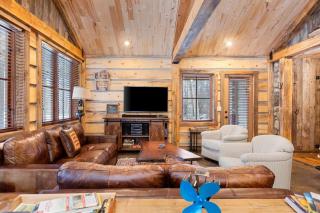 Private River Front Cabin - Darby - 2