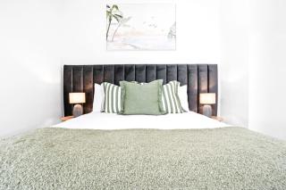 1007 Harbour Lights with Ocean Views - Cairns - 1
