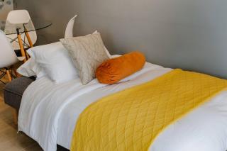 The Oasis 1 BR with Pool Sauna Gym and More - Manila - 7