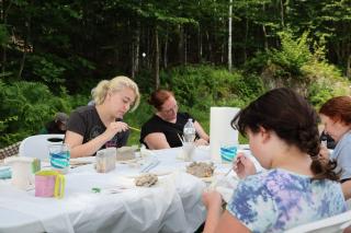 Two Home Retreat Meant for Big Family Memories - Abbot Village - 3
