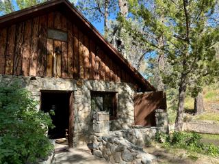 Huttopia Paradise Springs - Valyermo - 3