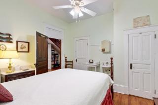 Avett House - Lake Junaluska - 2