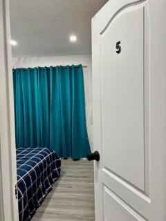 K5 Room Near Airport - Mississauga - 3