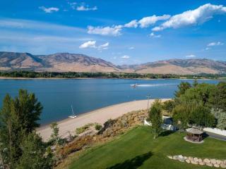 Snowbasin Haven with Hot Tub and Resort Amenities - Huntsville - 6