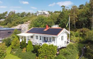 Beautiful Home In Uddevalla With Wifi - Uddevalla - 0