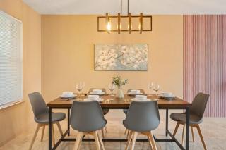 Chic and Cozy Home in Katy - Hot Wells - 2