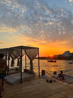 The White Donkey Apartment House - Sarandë - 3