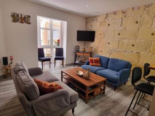 Casa Centro: Historic City Center Apartment in Cartagena - Charming & Central - Cartagena - 0