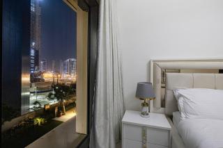 2 BR Dubai Luxury apartment Full Burj Views - Dubai - 5
