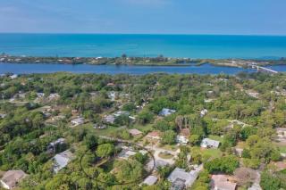 The Manasota Beach House private Pool & Jacuzzi close to the beaches PET FRIENDLY - Englewood - 6