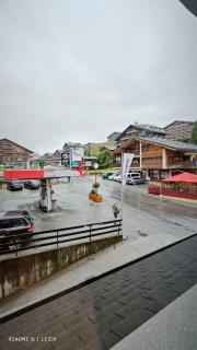 Mountain studio HN - 2