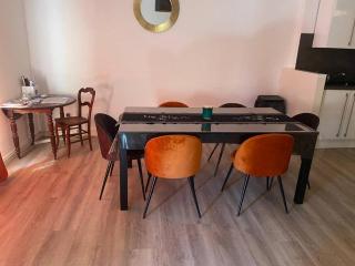 Spacieux en plein centre - 5