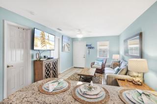 Sunrise Village 215- 2BR 1BA gulf front sleep 6 - Gulf Shores - 4