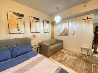 Studio Condo near Ayala, Cebu-East Gate - 2