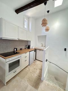 Maisonnette rénovée entre mer et montagne avec 4 couchages au cœur du village médiéval de Tourrettes sur loup proche st Paul de vence Grasse Gourdon Nice Cannes - Tourrettes-sur-Loup - 8