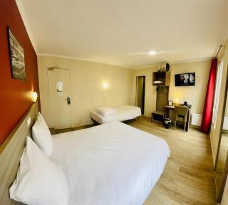 Hipotel Paris Gambetta République - Paris - 7