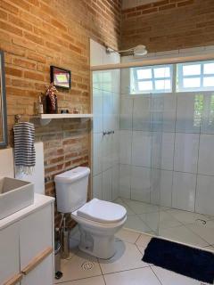 Casa charmosa em Juquehy cercada de verde com banheira e churrasqueira - São Sebastião - 4