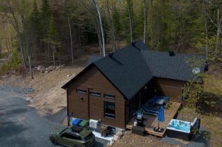 Roitelet Private Hot Tub Luxury Escape - Brownsburg - 9