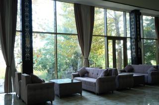 Corniche City Inn - Baku - 8