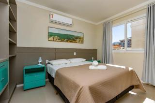 Yasmin 201 – Lindo Apartamento com Vista Panorâmica para o Mar em Quatro Ilhas, com Roupa de Cama e Toalhas Inclusas. - Bombinhas - 3