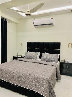 One Bed Furnished Apartment - 9