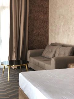 Hôtel Césarée - - 8
