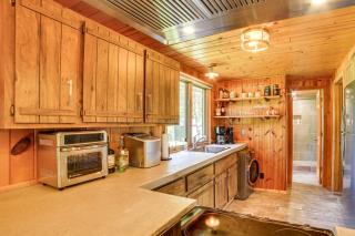 Pembine Cabin with Expansive Yard, Fire Pit and Grill! - Miscauno Island - 3