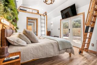 Romantic Luxury Retreat hot cold pool & sauna - 6