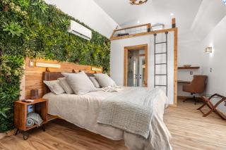 Romantic Luxury Retreat hot cold pool & sauna - 4