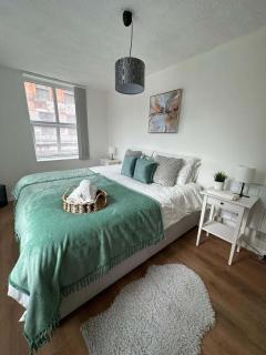 City Centre Apartment Perfect Location - 9