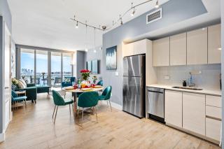 Ocean Views - Pool & Gym - Pet Friendly - Close to Beach - Hallandale Beach - 3