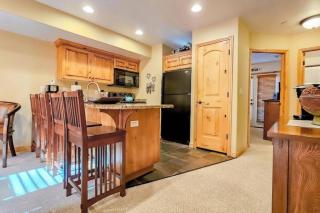 Pow Mow Retreat with Resort Amenities - 7