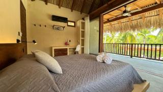 Villa Gato Surf Houses grande 4-6 personas, Starlink, AC, alberca, 50 m del spot, terraza - La Salada - 4