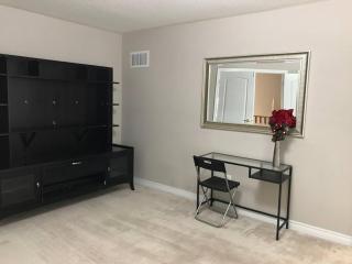 ZK7 Room Near Airport - Mississauga - 4