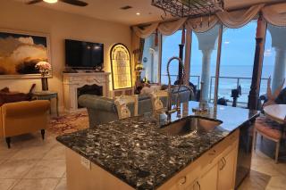 Diamond Beach Resort Penthouse - 3
