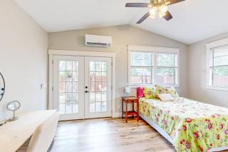 Honey's House - Norman - 2