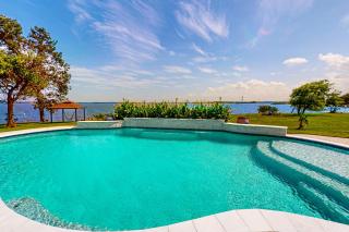 The Baytown Getaway - Guest House - 0